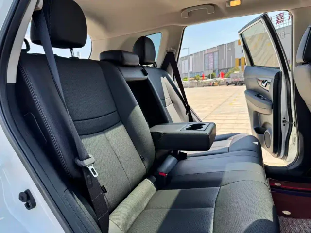Nissan X-Trail — Фото автомобиля 23