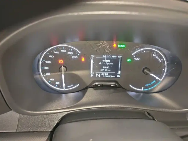 Wuling Hongguang — Фото автомобиля 11