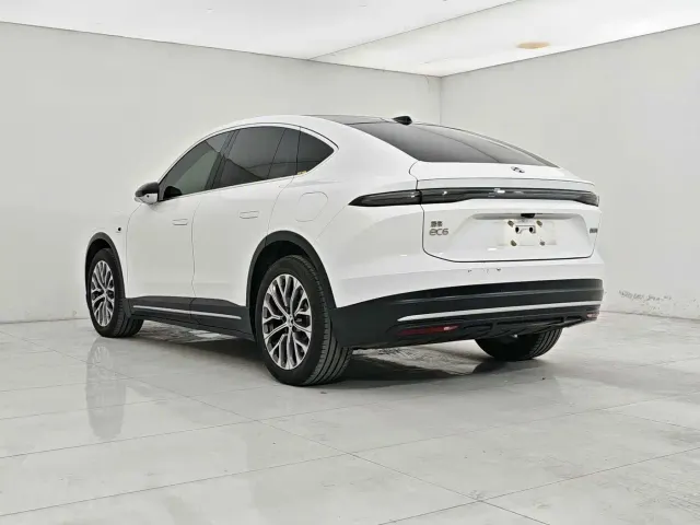 Nio EC6 — Фото автомобиля 5