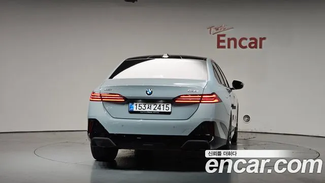 BMW 5 Series G60 — Фото автомобиля 4