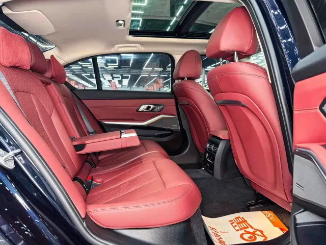 BMW 3 Series — Фото автомобиля 10