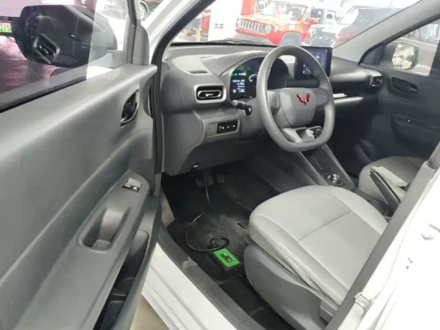 Wuling Hongguang — Фото автомобиля 15