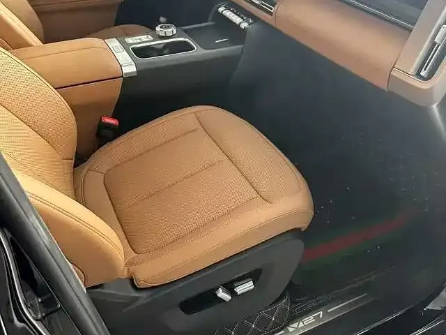 iCAR V27 — Фото автомобиля 6