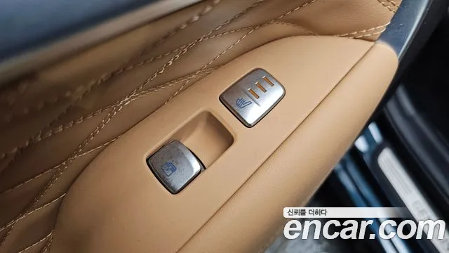 Genesis G70 — Фото автомобиля 25