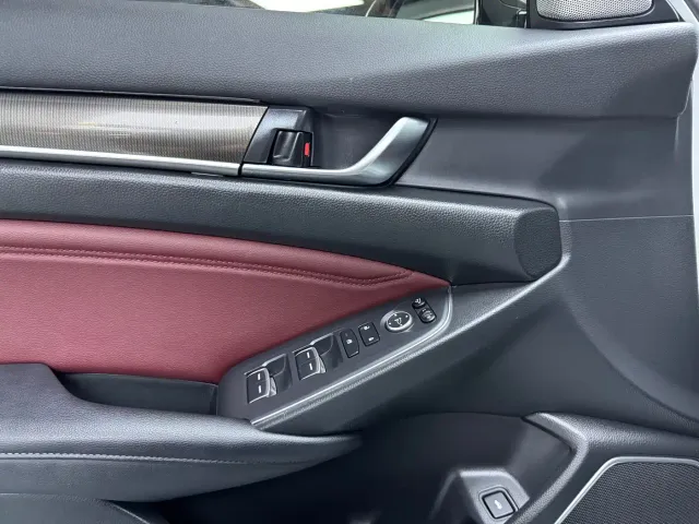 Honda Accord — Фото автомобиля 11