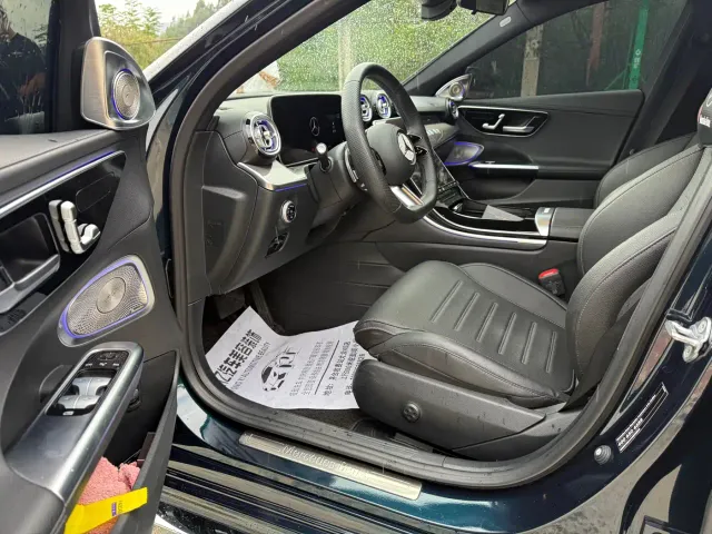 Mercedes-Benz C-Class — Фото автомобиля 4