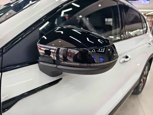 Volkswagen Tharu — Фото автомобиля 9