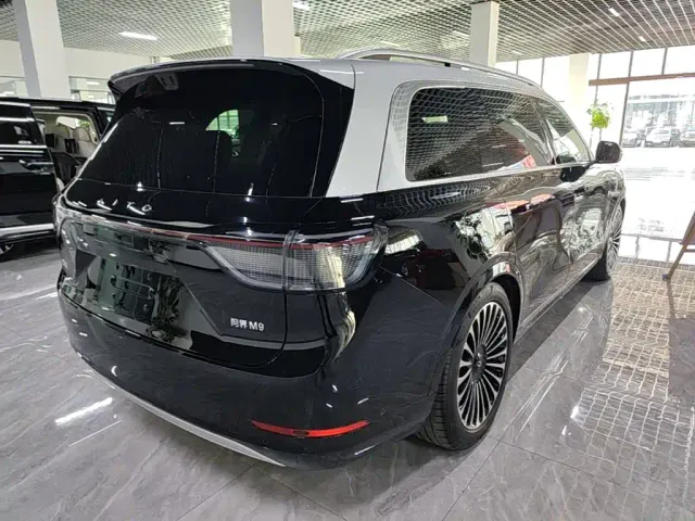 Aito M9 — Фото автомобиля 6