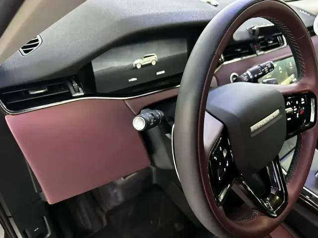 Land Rover Range Rover Evoque — Фото автомобиля 6