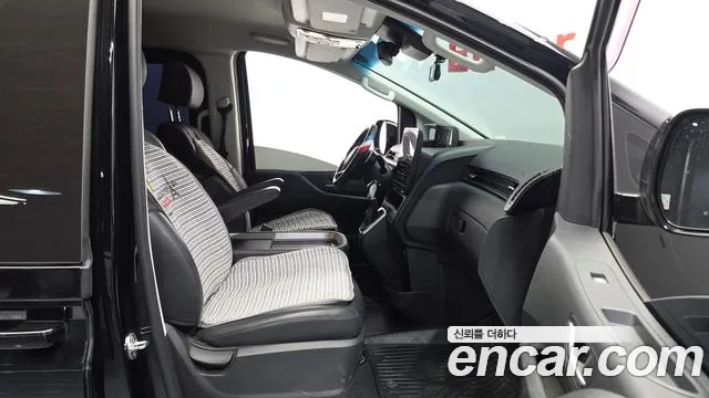 Hyundai Staria Staria Карго 5 мест — Фото автомобиля 25