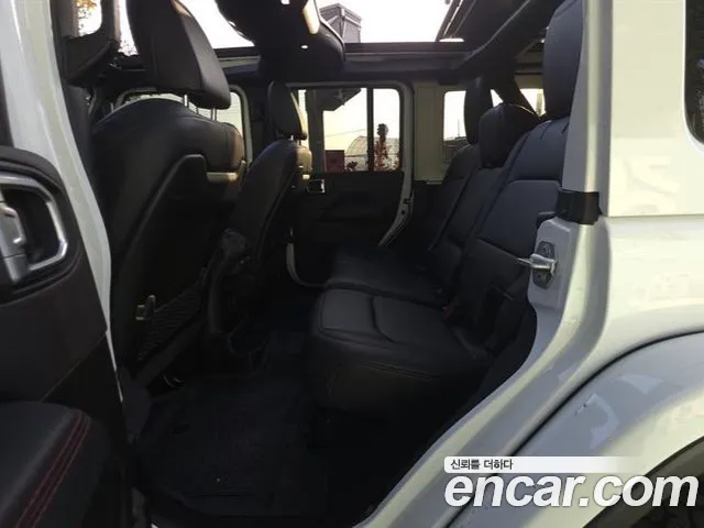 Jeep Wrangler JL — Фото автомобиля 11