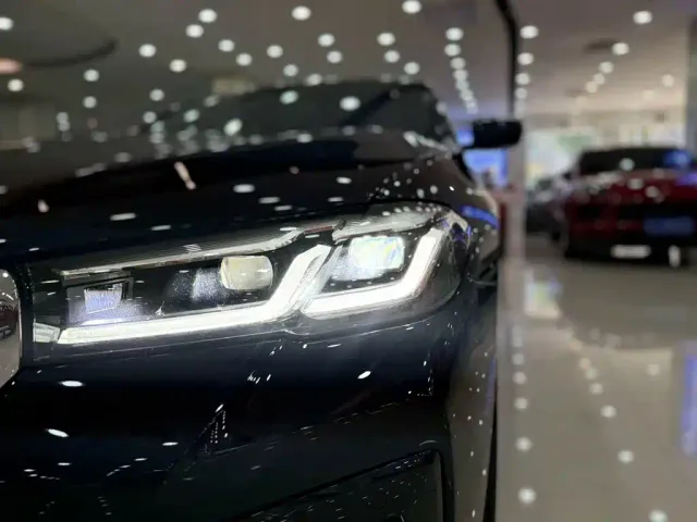 BMW BMW 5 Series New Energy 2021 535Le M Sport Package — Фото автомобиля 16