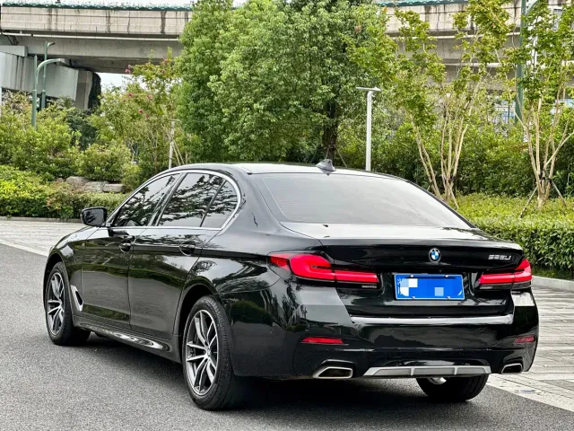 BMW BMW 5 Series 2022 Facelift 525Li M Sport Package — Фото автомобиля 4