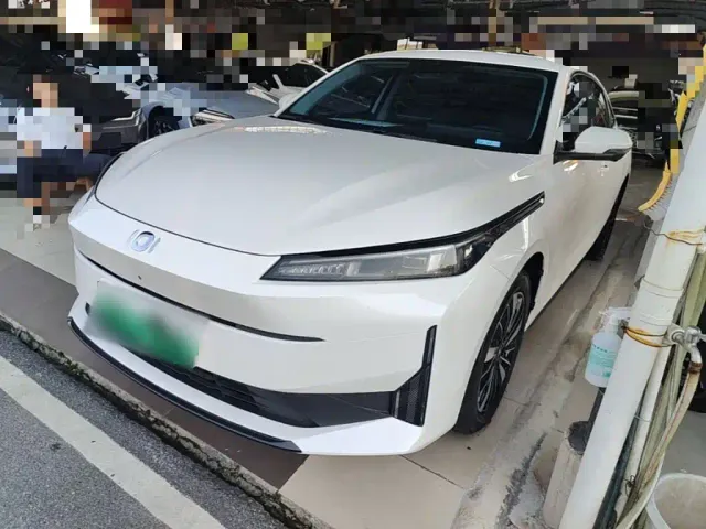 Фотография автомобиля — Changan Qiyuan A05