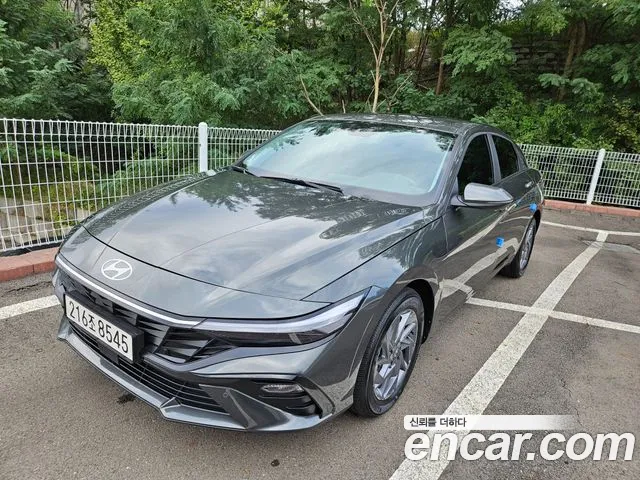 Фотография автомобиля — Hyundai Avante CN7