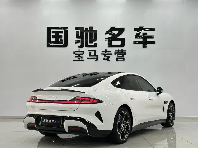 Xiaomi SU7 — Фото автомобиля 2