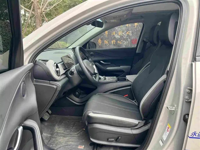 BYD Seal 05 DM-i — Фото автомобиля 5
