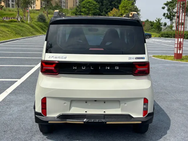 Wuling Hongguang Mini EV — Фото автомобиля 8