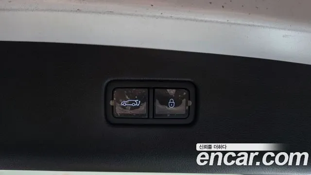 Genesis GV70 2.5T Бензин 2WD — Фото автомобиля 15