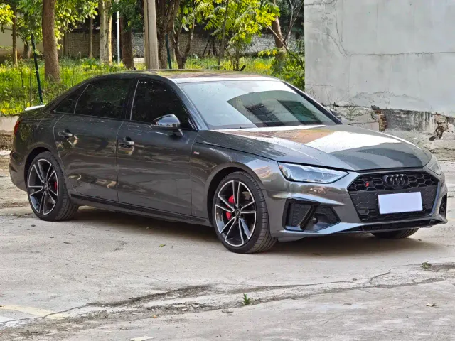 Audi A4L — Фото автомобиля 3