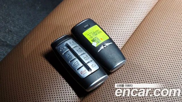 Genesis GV70 — Фото автомобиля 23