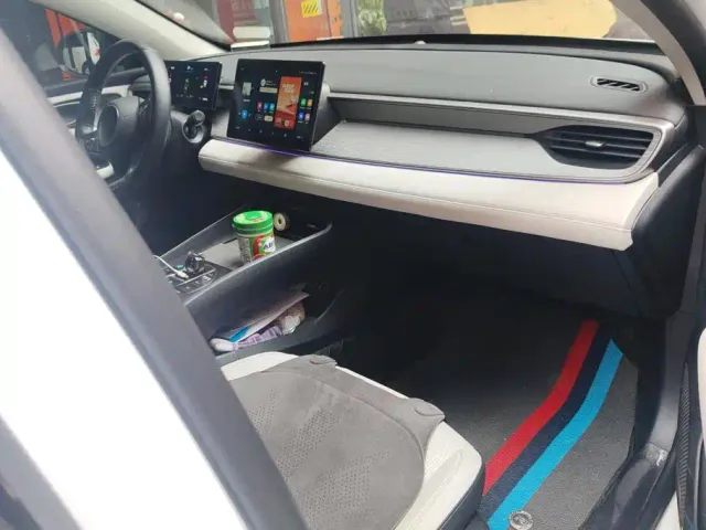 BYD Seal 05 DM-i — Фото автомобиля 8