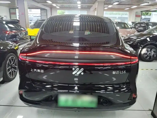 IM Motors LS6 — Фото автомобиля 5