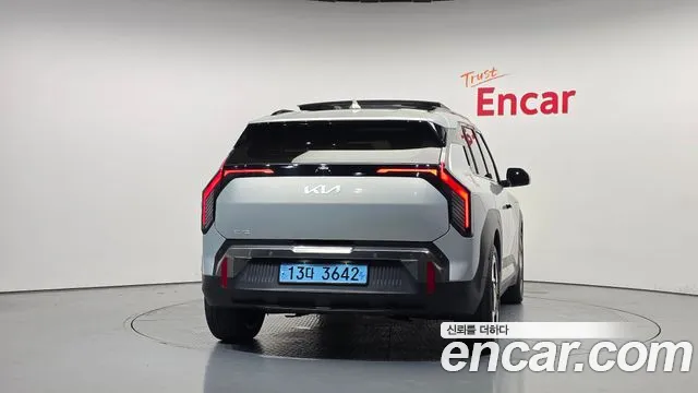 Kia EV3 — Фото автомобиля 4