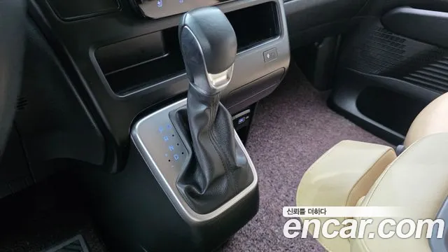 Hyundai Staria Staria L3.5 Карго 3 места — Фото автомобиля 8