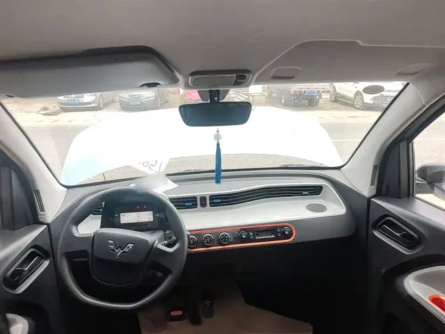 Wuling Hongguang Mini EV — Фото автомобиля 9