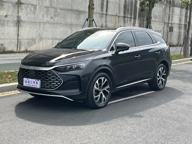 Фотография автомобиля — BYD Tang