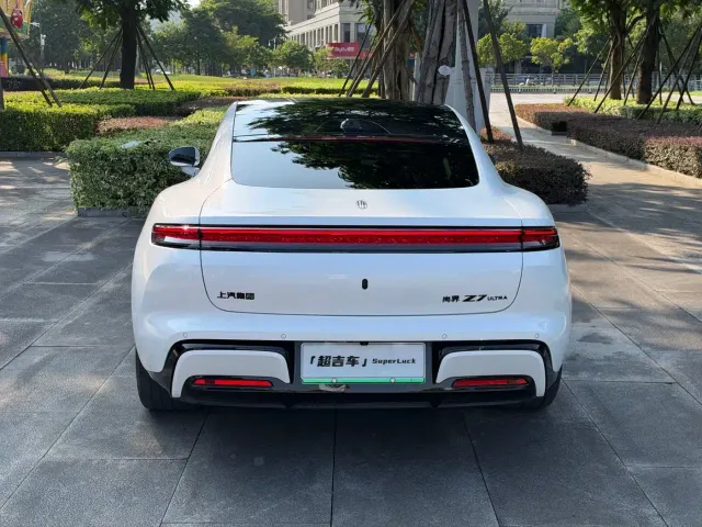 Shangjie Z7 — Фото автомобиля 21
