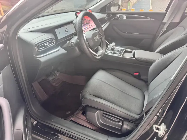 Geely Emgrand — Фото автомобиля 8