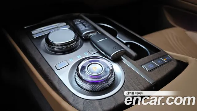 Genesis G80 Бензин 3.5 турбо AWD — Фото автомобиля 9