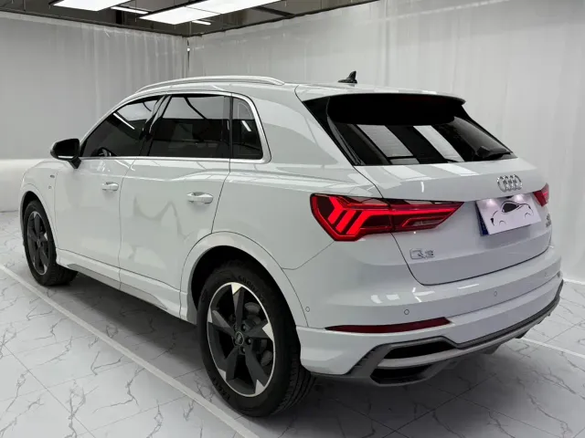 Audi Q3 — Фото автомобиля 4