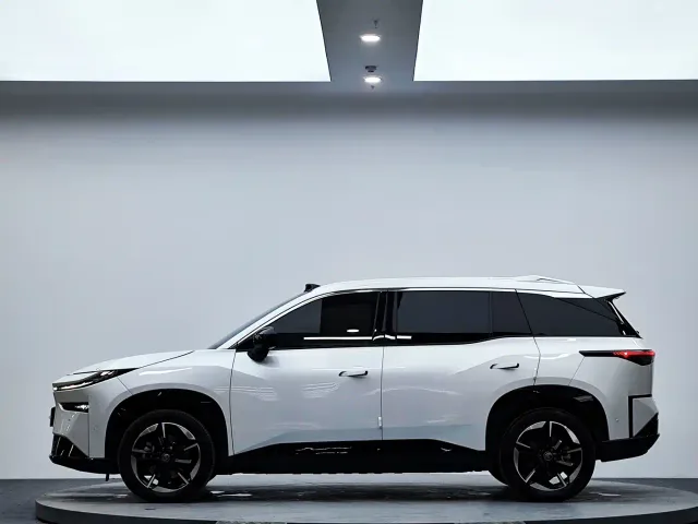 Toyota BoZhi 3X — Фото автомобиля 5