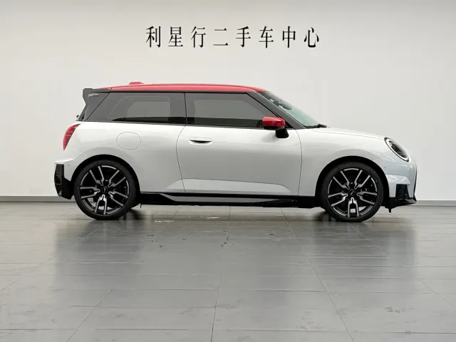MINI Cooper — Фото автомобиля 7