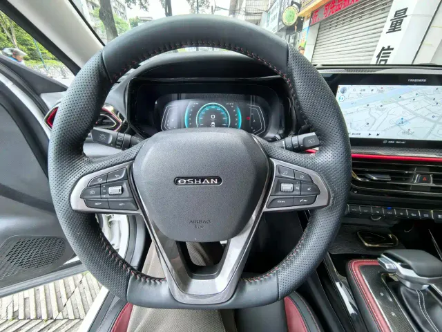 Changan Oushang X5 — Фото автомобиля 14