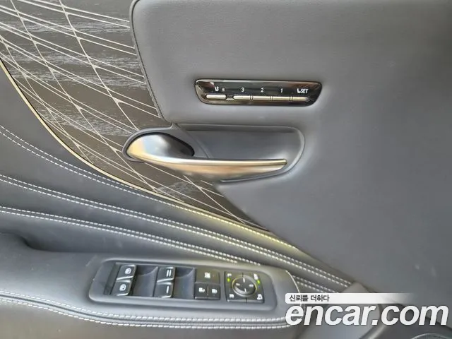 Lexus LS LS500h 5th Gen — Фото автомобиля 9
