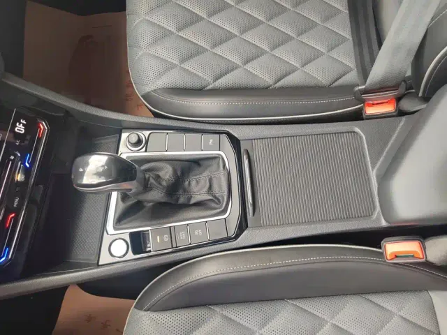 Volkswagen Sagitar — Фото автомобиля 7