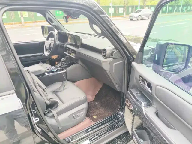 Toyota Prado — Фото автомобиля 13