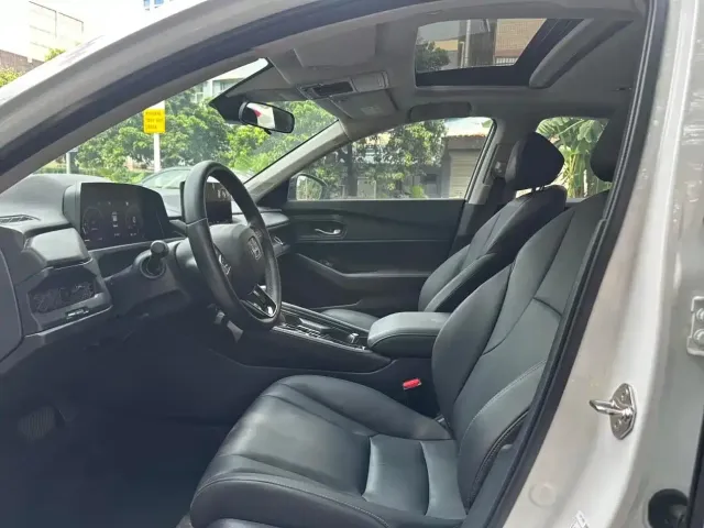 Honda Accord — Фото автомобиля 4