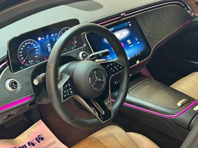 Mercedes-Benz E-Class — Фото автомобиля 9