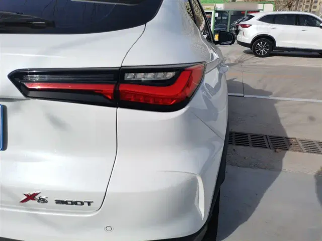 Changan Oushang X5 — Фото автомобиля 7