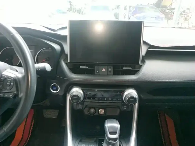 Toyota Wildlander — Фото автомобиля 12