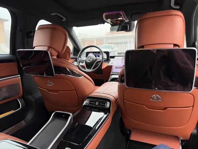 Mercedes-Benz Maybach S-Class — Фото автомобиля 24
