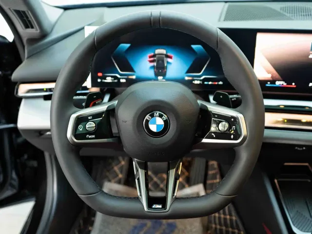 BMW 5 Series — Фото автомобиля 14