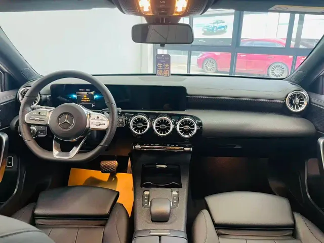 Mercedes-Benz A-Class — Фото автомобиля 7