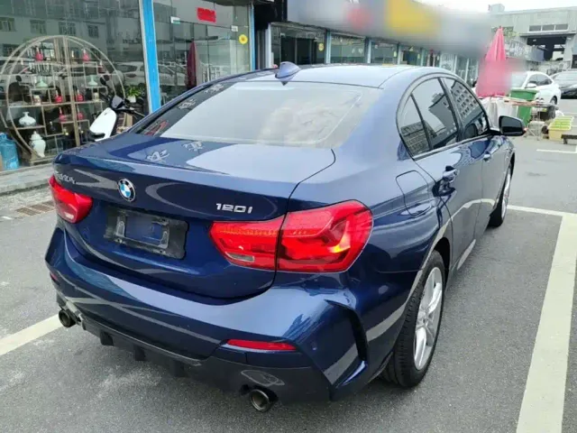 BMW 1 Series — Фото автомобиля 6