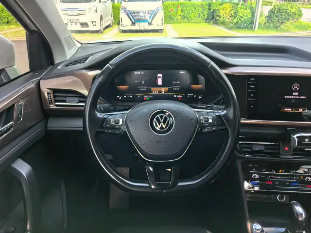 Volkswagen Tharu — Фото автомобиля 14